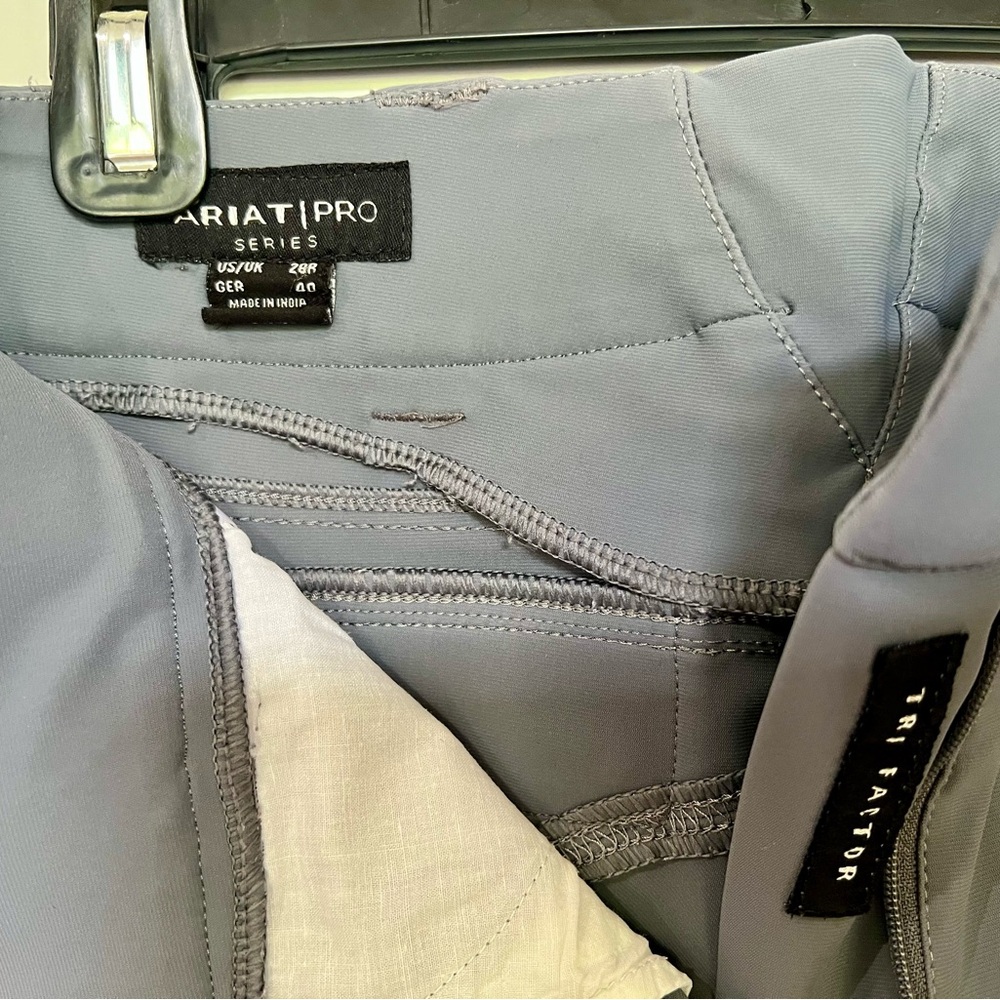 Ariat Tri Factor Gray Riding Breeches Size 28 - Picture 3 of 3